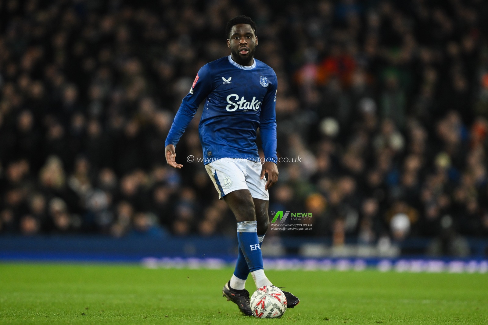 Orel Mangala of Everton in action during the Emirates FA Cup 3rd Round match Everton vs Peterborough United at Goodison Park, Liverpool, United Kingdom, 9th January 2025

(Photo by Craig Thomas/News Images)