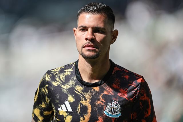 Bruno Guimaraes of Newcastle United in the pregame warmup session during the Premier League match Newcastle Untied vs Brighton & Hove Albion at St. James's Park, Newcastle, United Kingdom on 02 May 2026

(Photo by Mark Cosgrove/News Images)