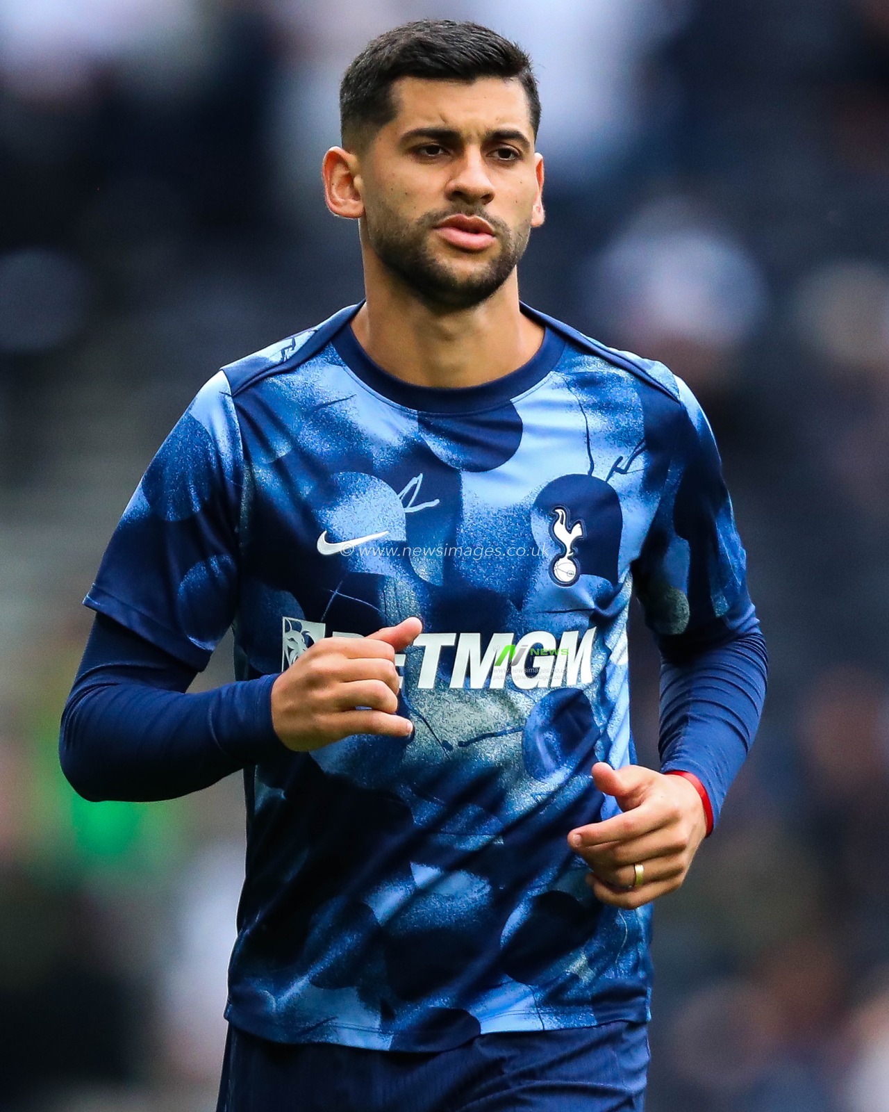 Cristian Romero of Tottenham Hotspur warms up prior to the Premier League match Tottenham Hotspur vs Everton at Tottenham Hotspur Stadium, London, United Kingdom, 24th August 2024

(Photo by Izzy Poles/News Images)