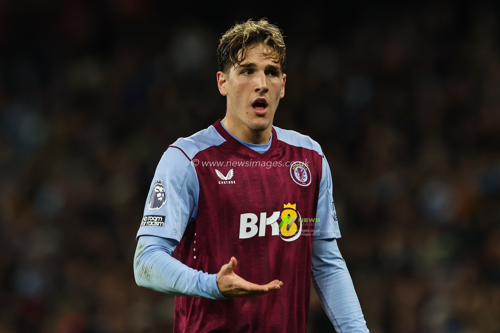 NicolÃ² Zaniolo of Aston Villa reacts during the Premier League match Manchester City vs Aston Villa at Etihad Stadium, Manchester, United Kingdom, 3rd April 2024

(Photo by Mark Cosgrove/News Images)