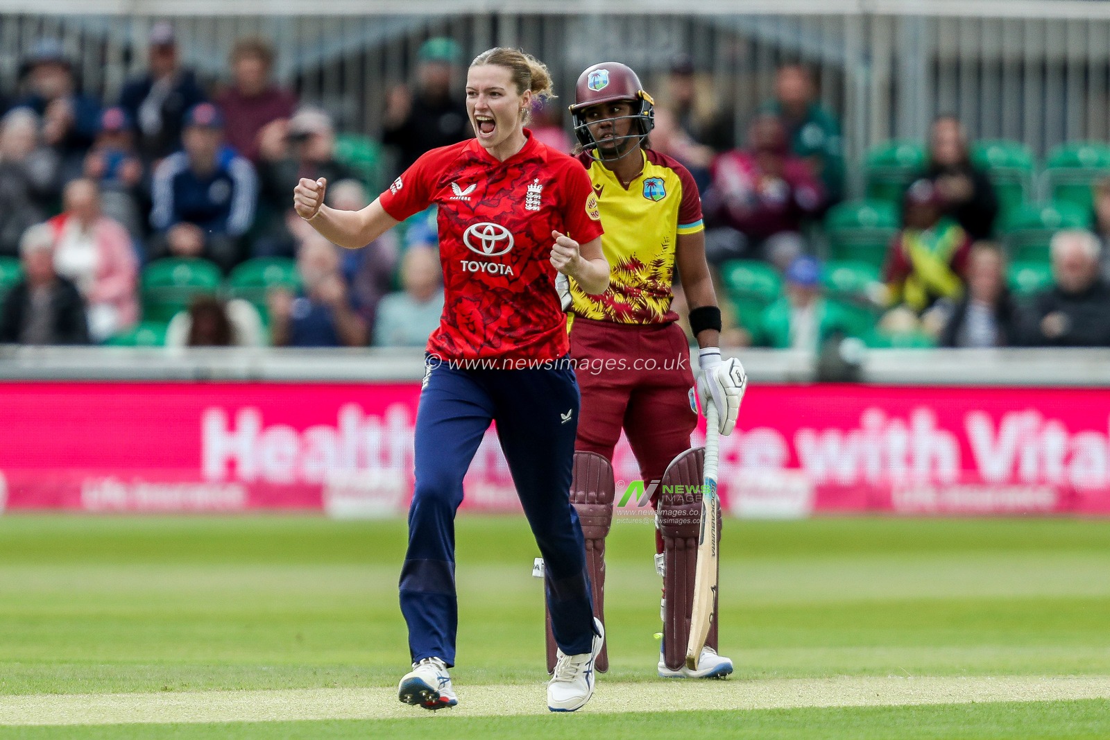 Lauren Bell of England Women celebrates after dismissing Qiana Joseph of West Indies Women during the 3rd Vitality IT20 Series match England Women vs West Indies Women at The Cloud County Ground, Chelmsford, United Kingdom, 26th May 2025

(Photo by Izzy Poles/News Images)