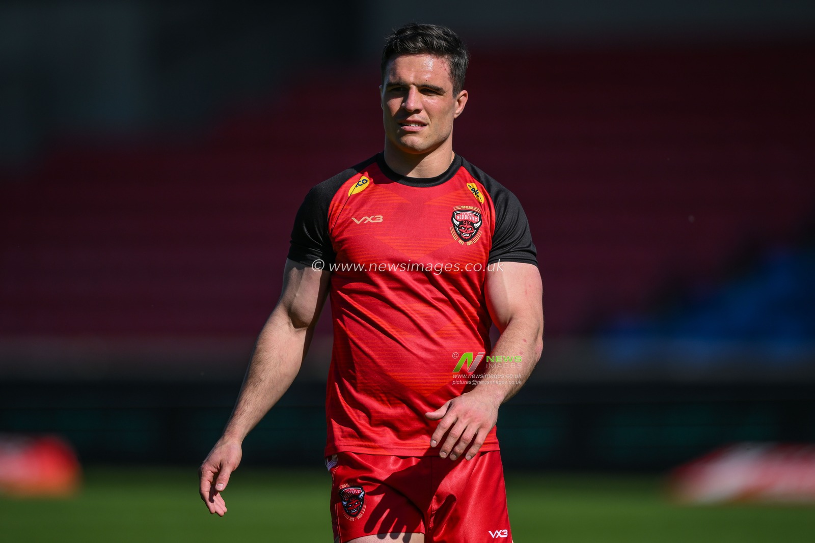 Brodie Croft #6 of Salford Red Devils during pre match warm up ahead of the Betfred Super League Round 7 match Salford Red Devils vs Huddersfield Giants at AJ Bell Stadium, Eccles, United Kingdom, 2nd April 2023

(Photo by Craig Thomas/News Images)