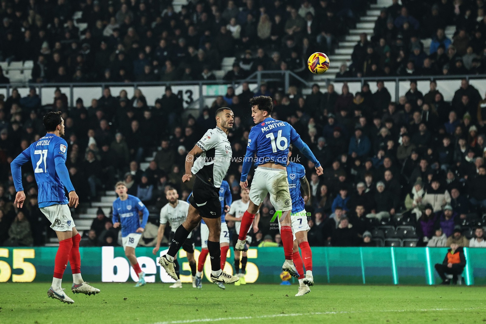 Curtis Nelson of Derby County heads on goal during the Sky Bet Championship match Derby County vs Portsmouth at Pride Park Stadium, Derby, United Kingdom, 13th December 2024

(Photo by Alfie Cosgrove/News Images)