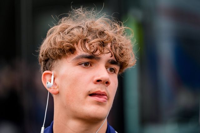 Max Dowman of Arsenal arrives at the stadium prior to kick off during the Emirates FA Cup fifth round match Mansfield Town vs Arsenal at One Call Stadium, Mansfield, United Kingdom on 07 March 2026

(Photo by Maynard Manyowa/News Images)