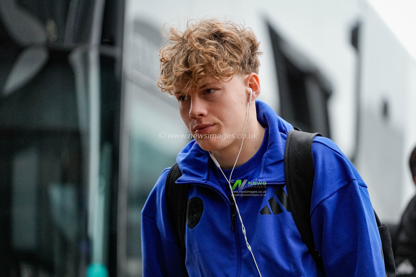 Sam Chambers of Leeds United arrives at the stadium prior to kick off during the Emirates FA Cup Third Round match Derby County vs Leeds United at Pride Park Stadium, Derby, United Kingdom, 11th January 2026

(Photo by Maynard Manyowa/News Images)
