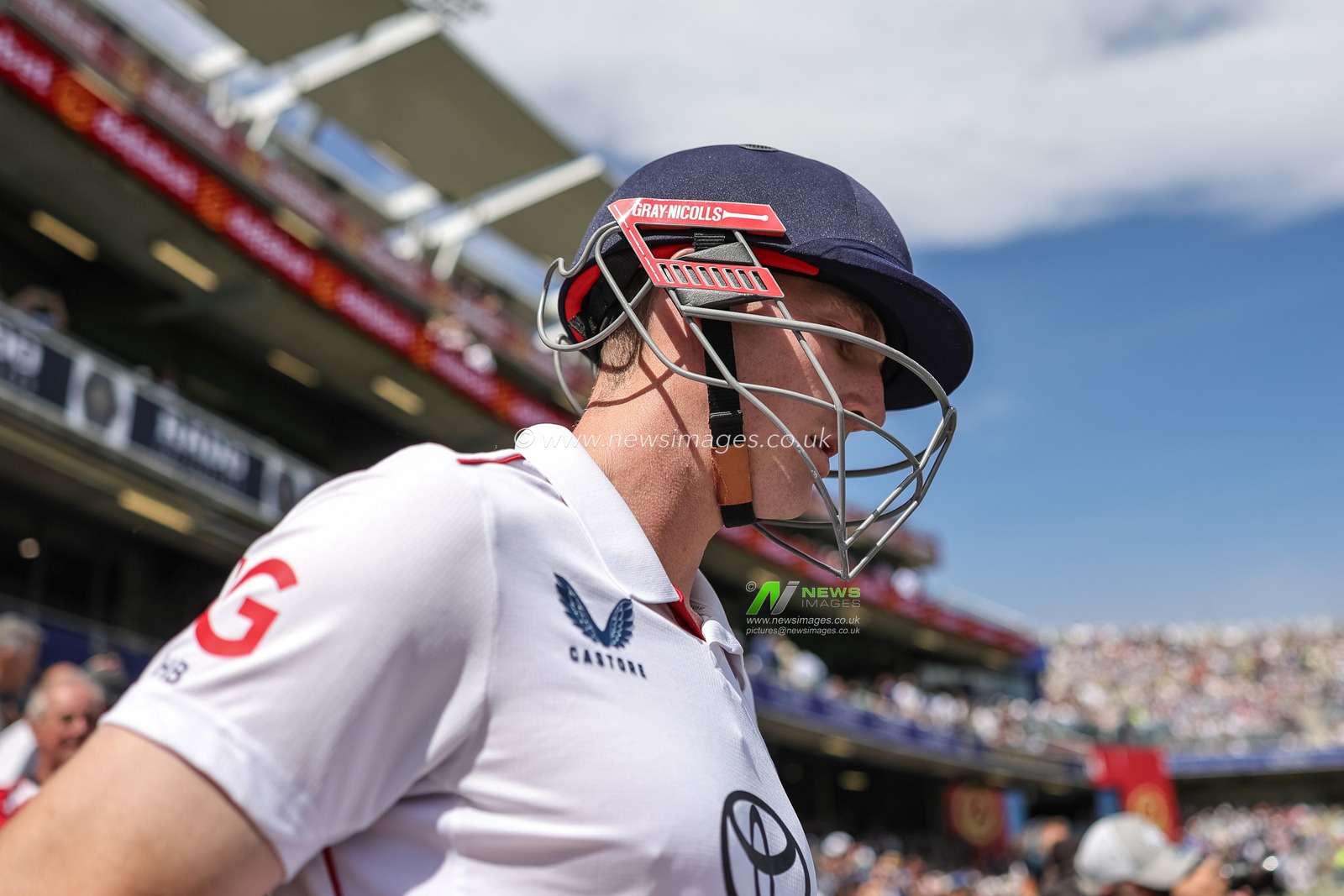 Harry Brook of England walks out to bat during the 2nd Rothesay Test Match day 3 England v India at Edgbaston, Birmingham, United Kingdom, 4th July 2025

(Photo by Mark Cosgrove/News Images)