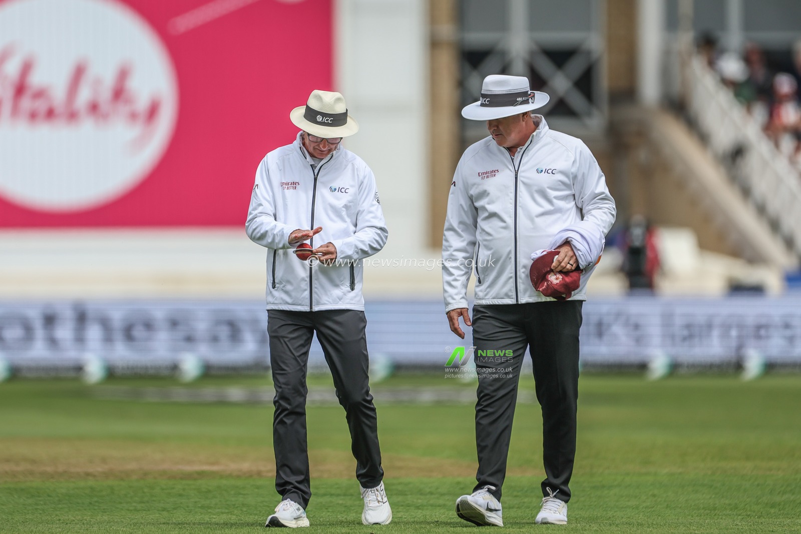 on-field umpire Rod Tucker checks the ball and it wonâ€™t go through the ball hoop during the Rothesay Test Match day four match England vs West Indies at Trent Bridge, Nottingham, United Kingdom, 21st July 2024

(Photo by Mark Cosgrove/News Images)