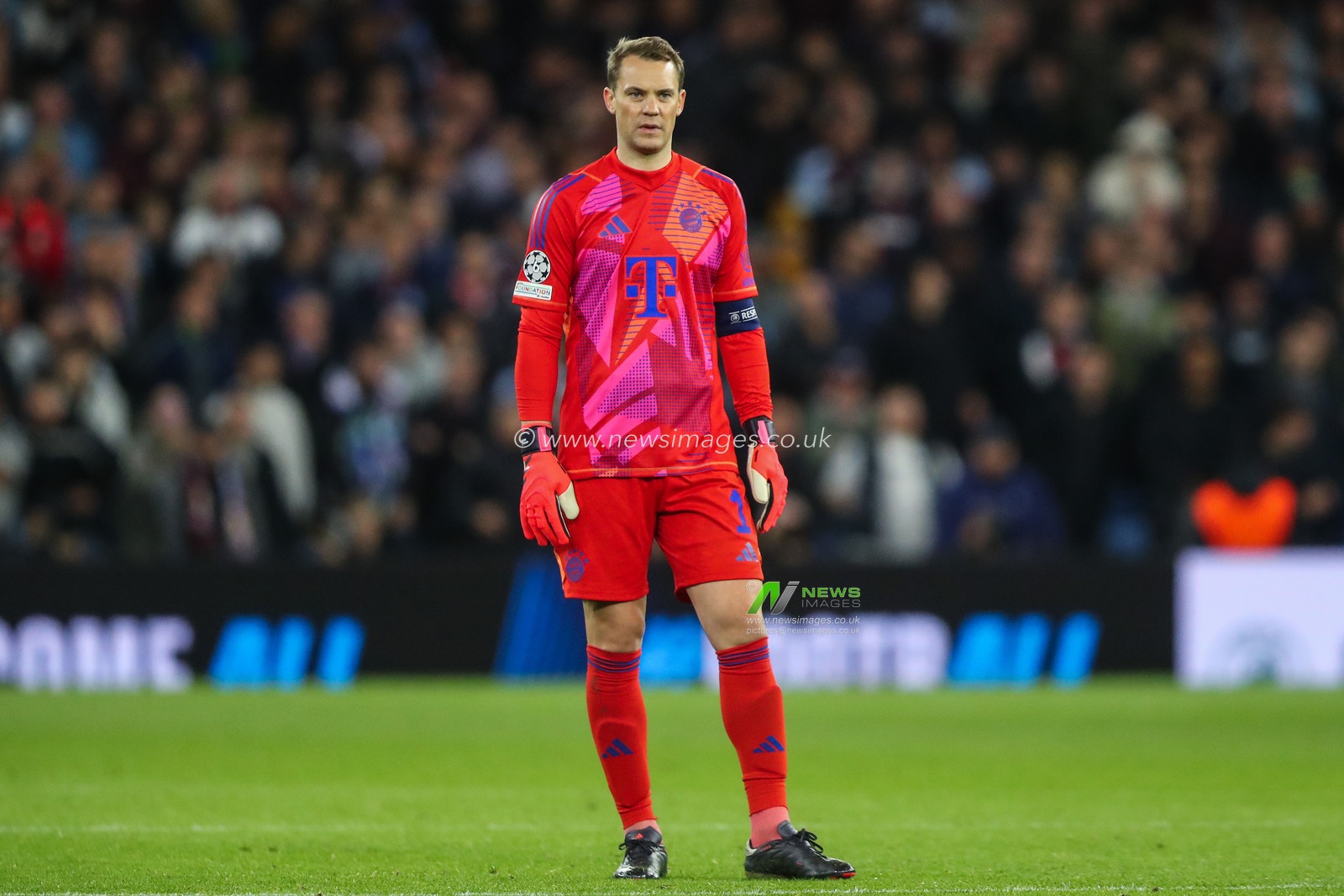 Manuel Neuer of Bayern Munich during the UEFA Champions League League Stage match Aston Villa vs Bayern Munich at Villa Park, Birmingham, United Kingdom, 2nd October 2024

(Photo by Gareth Evans/News Images)