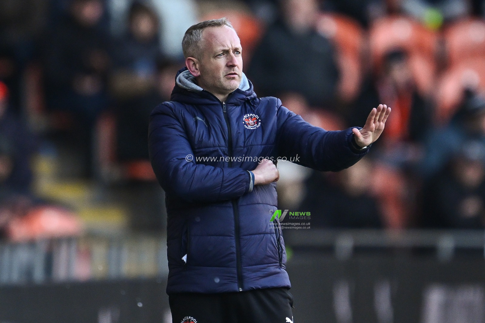 Neil Critchley manager of Blackpool gives his team instructions during the Sky Bet League 1 match Blackpool vs Portsmouth at Bloomfield Road, Blackpool, United Kingdom, 9th March 2024

(Photo by Craig Thomas/News Images)