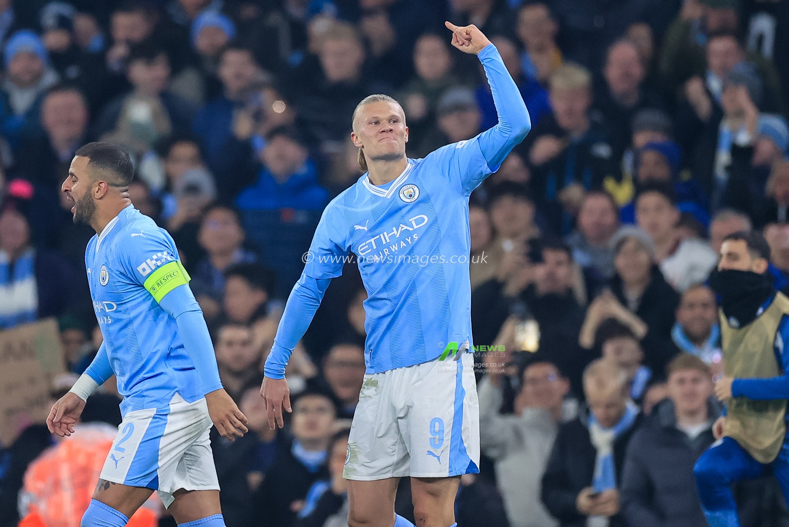 Erling Haaland #9 of Manchester City celebrates his goal to make it 3-0 during the UEFA Champions League match Manchester City vs Young Boys at Etihad Stadium, Manchester, United Kingdom, 7th November 2023

(Photo by Conor Molloy/News Images)