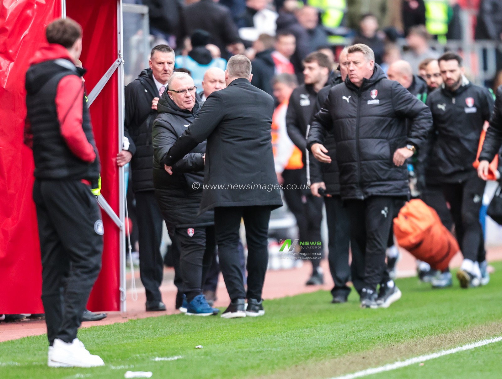 Steve Evans Rotherham United Manager and Scott Lindsey Crawley Town Manager shake hands at the end of game during the Sky Bet League 1 match Rotherham United vs Crawley Town at New York Stadium, Rotherham, United Kingdom, 29th March 2025

(Photo by Richard Bierton/News Images)