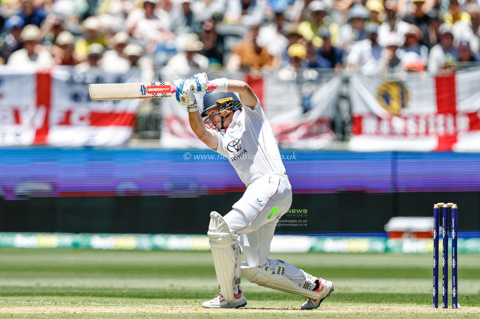 Ollie Pope of England in batting action during the NRMA Insurance Ashes First Test Day 1 Series Australia vs England at Optus Stadium, Perth, Australia, 20th November 2025

(Photo by Santanu Banik/News Images)

*** GER AUT SUI OUT ***