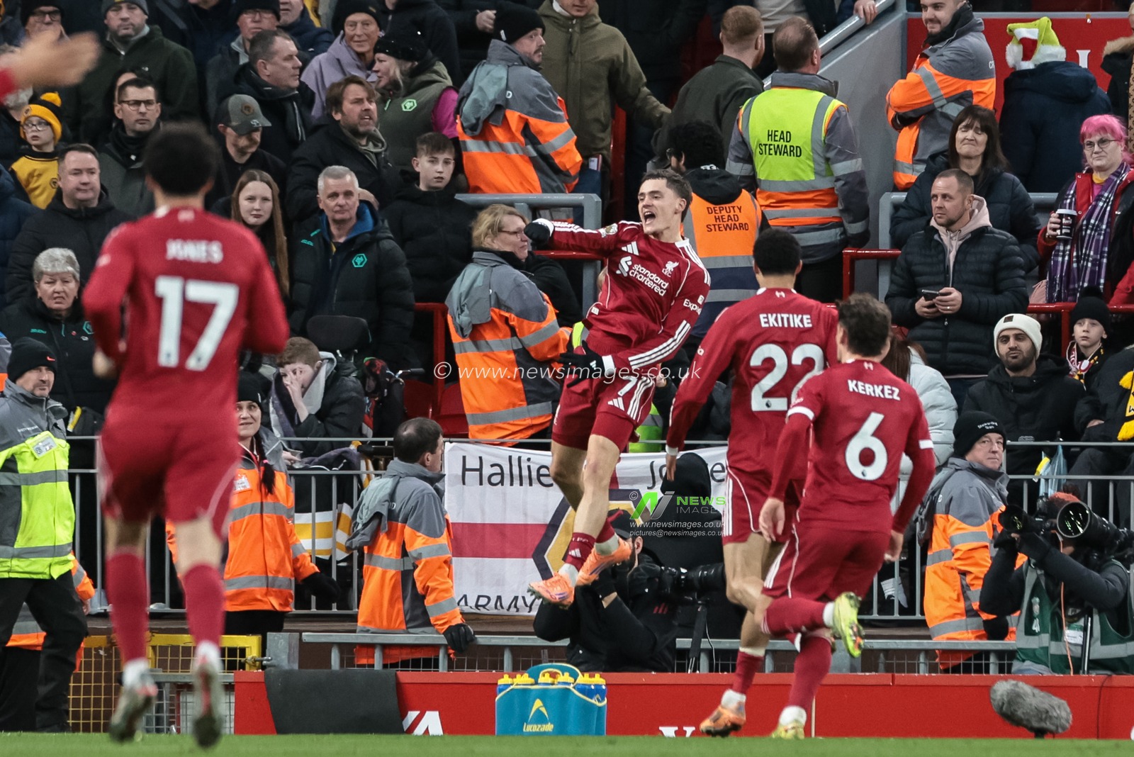 Florian Wirtz of Liverpool celebrates his goal to make it 2-0 during the Premier League match Liverpool vs Wolverhampton Wanderers at Anfield, Liverpool, United Kingdom, 27th December 2025

(Photo by Mark Cosgrove/News Images)

*** GER AUT SUI OUT ***