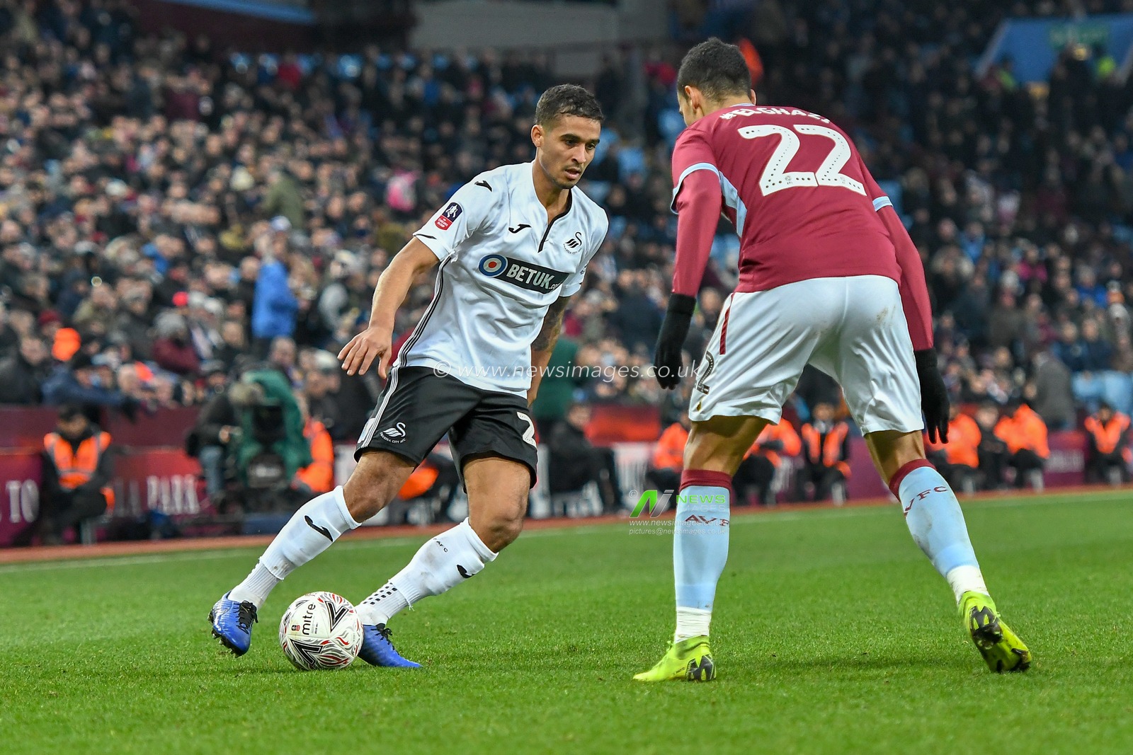 5th January 2019, Villa Park, Birmingham, England ; The Emirates FA Cup, 3rd Round, Aston Villa vs Swansea City : Kyle Naughton (26) of Swansea City 

Credit: Gareth Dalley/News Images

English Football League images are subject to DataCo Licence