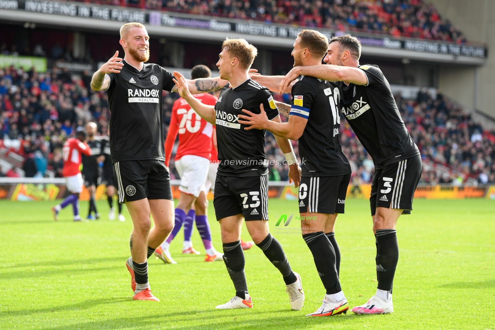 Ben Osborn #23 of Sheffield United celebrates scoring a goal to make it 0-3