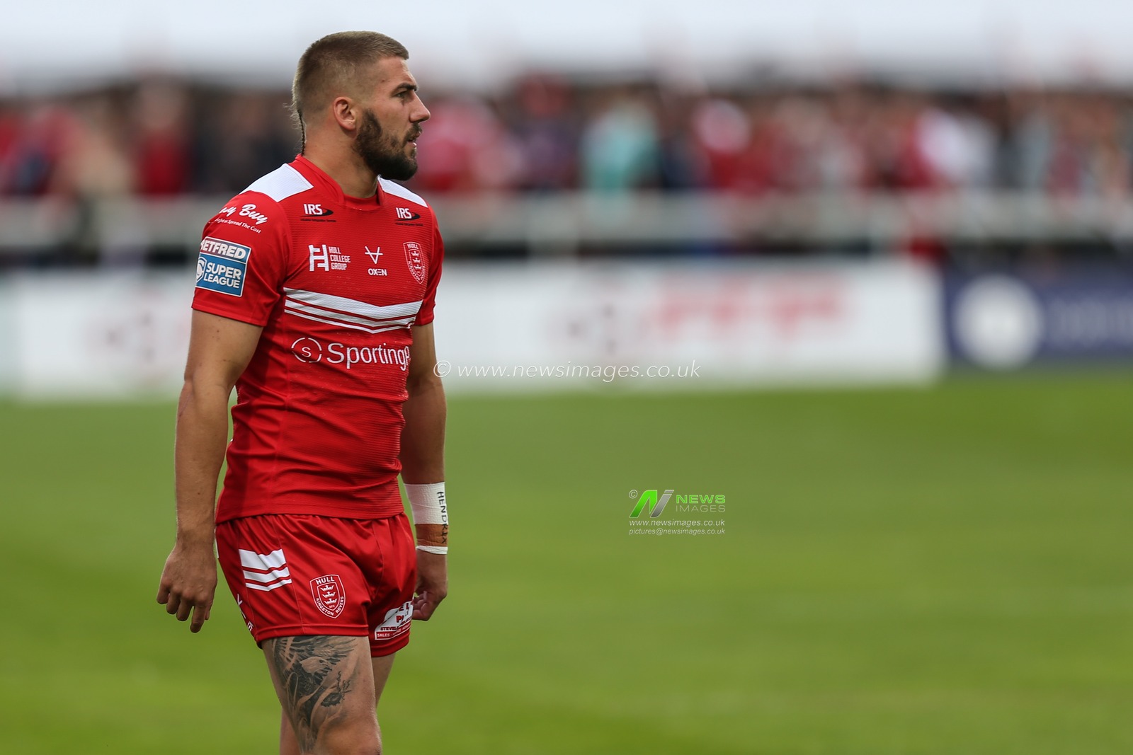 Greg Minikin (3) of Hull KR warming up
