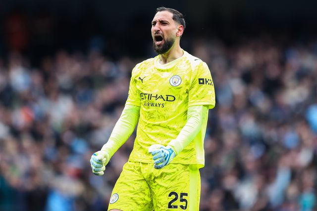 Manchester City goalkeeper Gianluigi Donnarumma celebrates Jeremy Doku of Manchester City goal to make it 1-0 during the Premier League match Manchester City vs Brentford at The City in the Community Etihad Stadium, Manchester, United Kingdom on 09 May 2026

(Photo by Jorge Horsted/News Images)