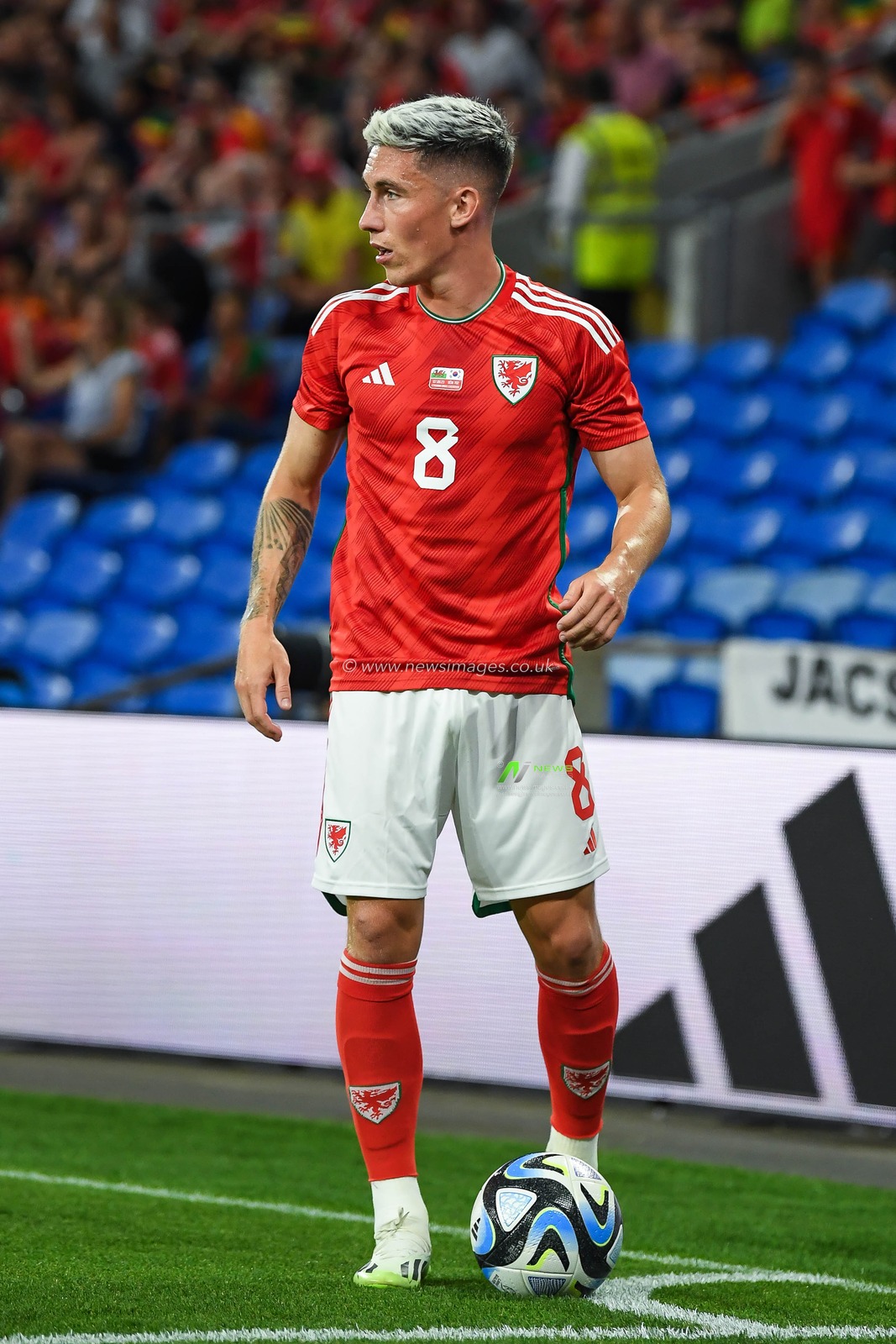 Harry Wilson of Wales prepares to take a corner during the International Friendly match Wales vs Korea Republic at Cardiff City Stadium, Cardiff, United Kingdom, 7th September 2023

(Photo by Mike Jones/News Images)