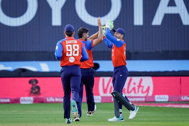 England players celebrate the wicket of Shivam Dube of India who  is strangled down the leg side and caught out by Jod Buttler of England off Josh Tongue of England during the Third Vitality T20 International match England vs India at Trent Bridge, Nottingham, United Kingdom on 07 July 2026

(Photo by Maynard Manyowa/News Images)