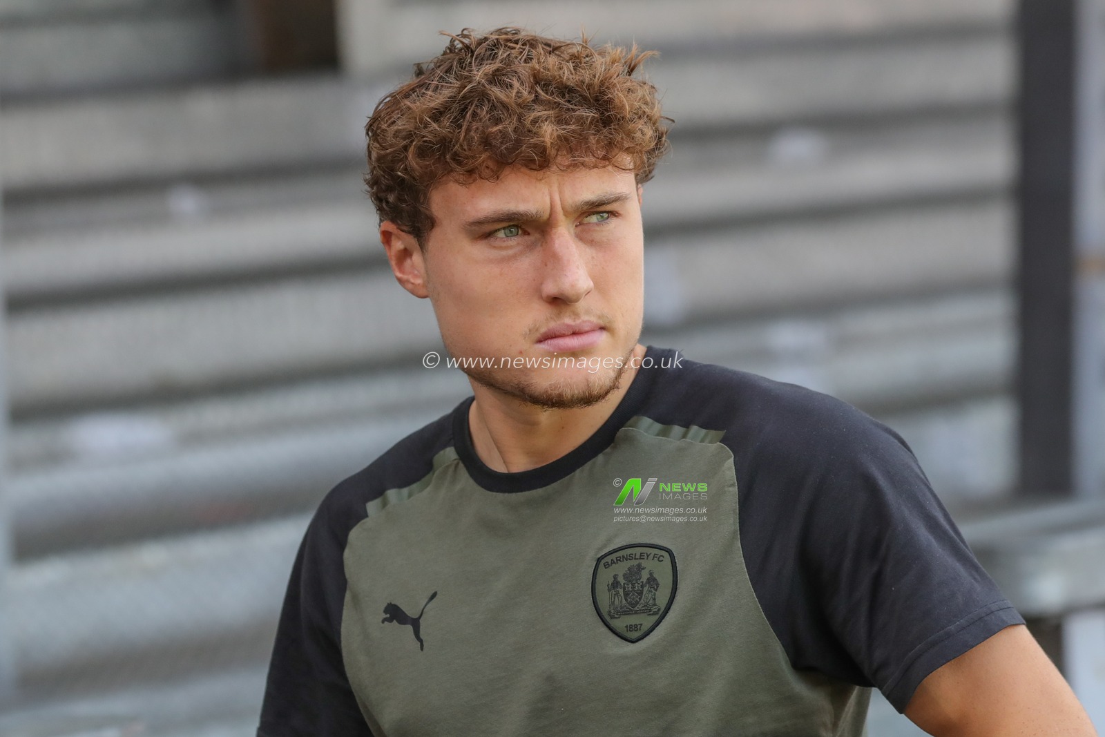 Callum Styles #20 of Barnsley arrives during the Sky Bet League 1 match Exeter City vs Barnsley at St James' Park, Exeter, United Kingdom, 7th October 2023

(Photo by Alfie Cosgrove/News Images)