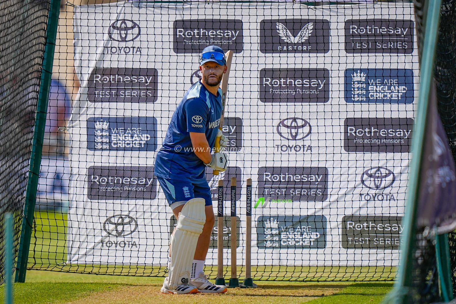 Ben Duckett of England warms up with a pre-0game net sessionduring the 3rd Rothesay Test Match Day 1 match England vs New Zealand at Trent Bridge, Nottingham, United Kingdom on 25 June 2026

(Photo by Maynard Manyowa/News Images) 
