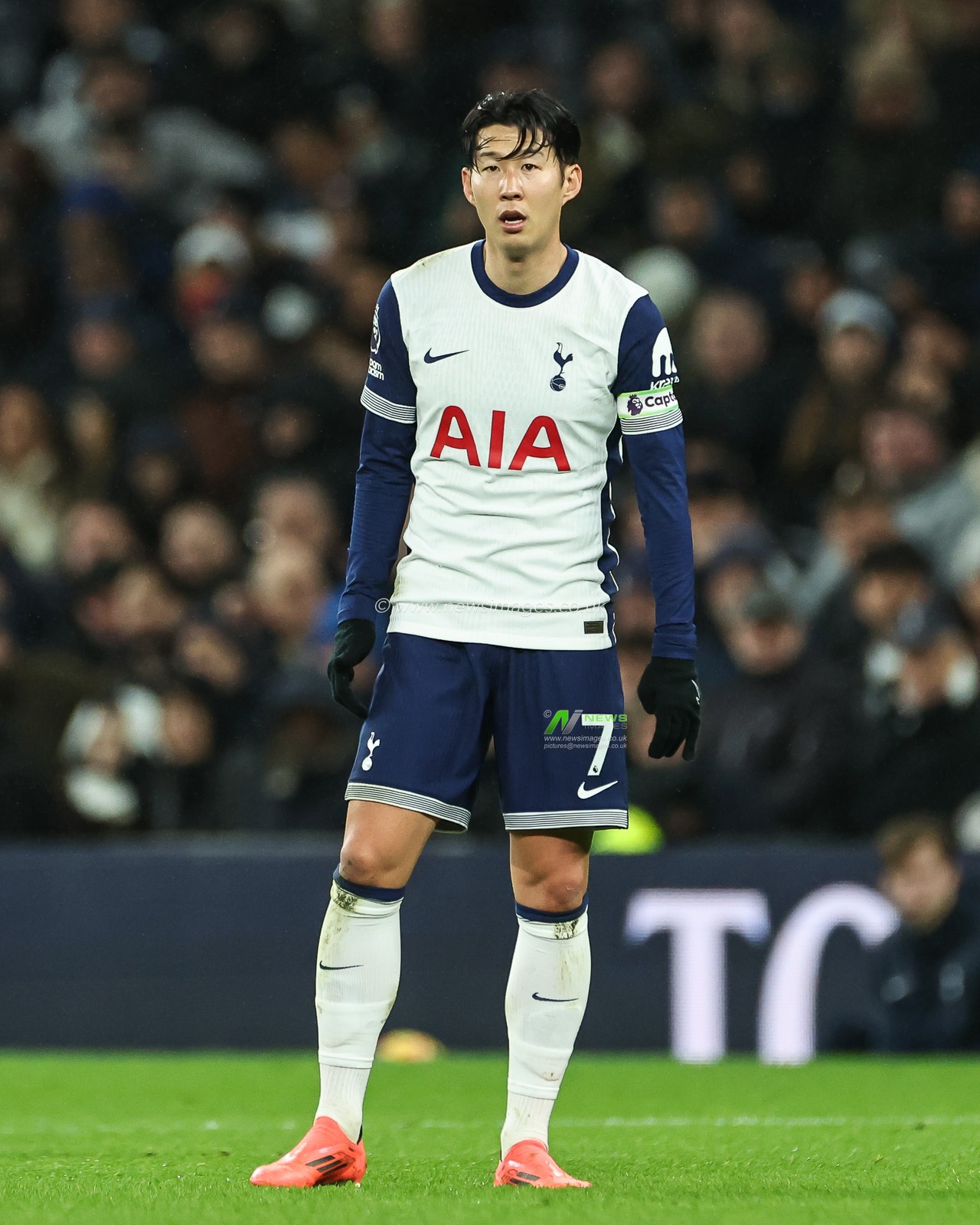 Son Heung-Min of Tottenham Hotspur during the Premier League match Tottenham Hotspur vs Chelsea at Tottenham Hotspur Stadium, London, United Kingdom, 8th December 2024

(Photo by Mark Cosgrove/News Images)