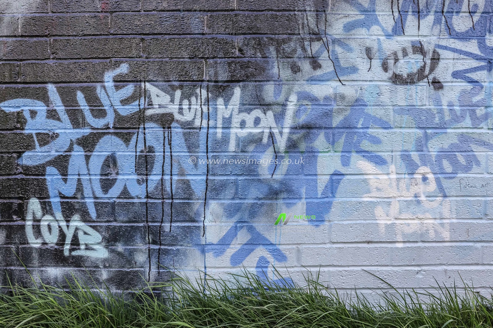 Pep Guardiola manager of Manchester City mural on a fans house just over the road from the Etihad Stadium during the Premier League match Manchester City vs Arsenal at Etihad Stadium, Manchester, United Kingdom on 19 April 2026

(Photo by Mark Cosgrove/News Images)