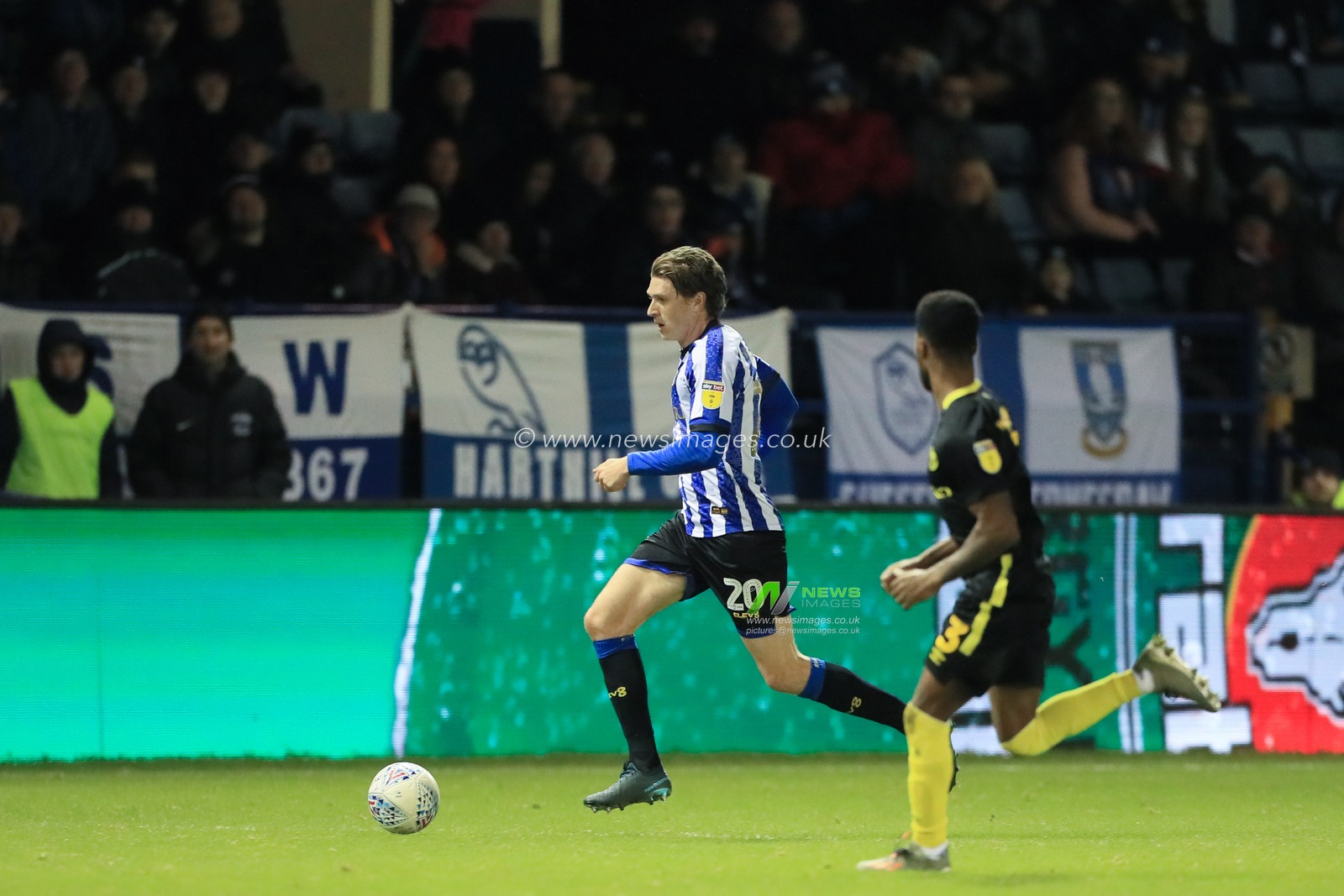 7th December 2019, Hillsborough, Sheffield, England; Sky Bet Championship, Sheffield Wednesday v Brentford : Adam Reach (20) of Sheffield Wednesday makes a break

Credit: Mark Cosgrove/News Images