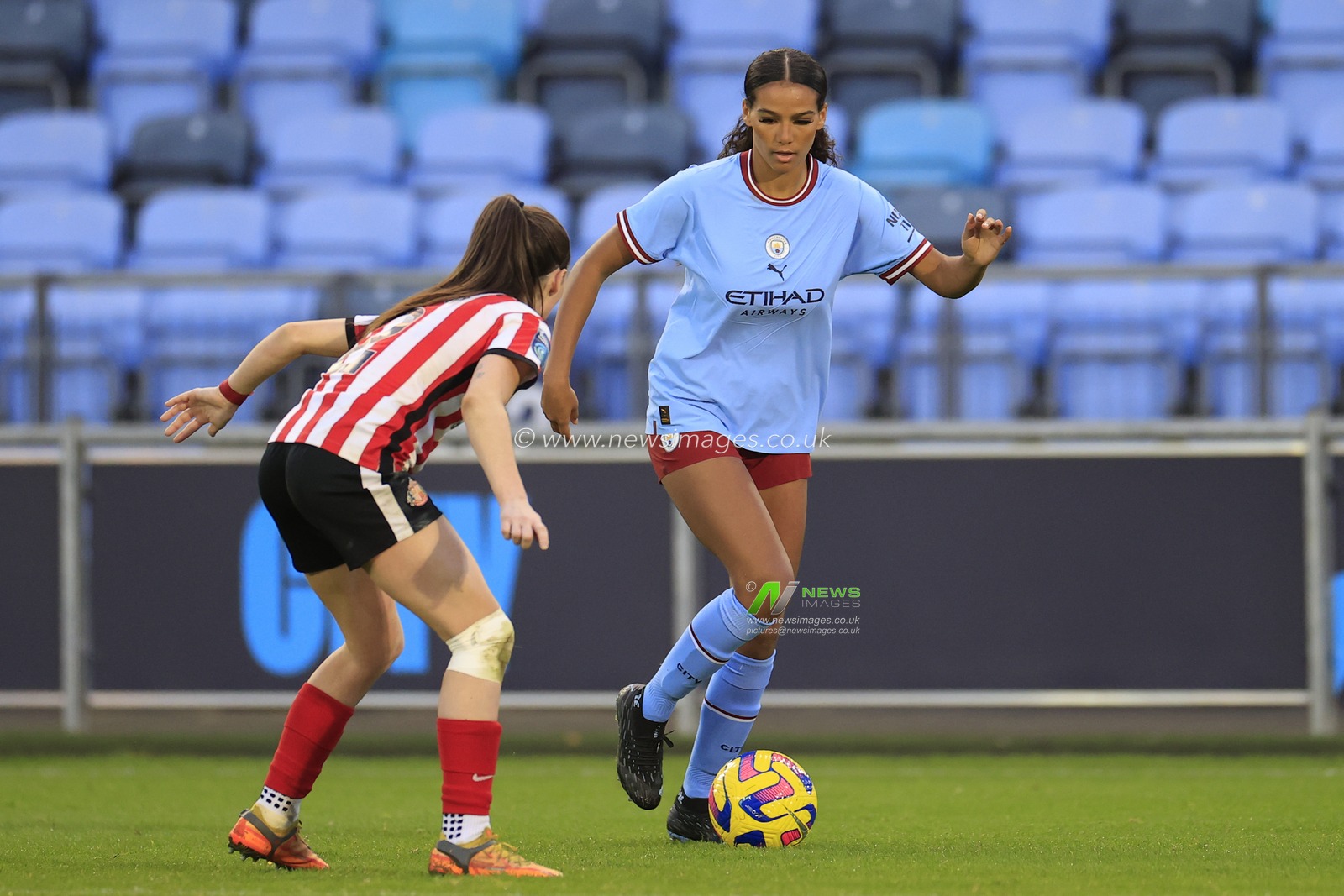 Lois Marley-Paraskevas #37 of Manchester City in action during the FA Womens Continental League Cup match Manchester City Women vs Sunderland AFC Women at Etihad Campus, Manchester, United Kingdom, 27th November 2022

(Photo by Conor Molloy/News Images)