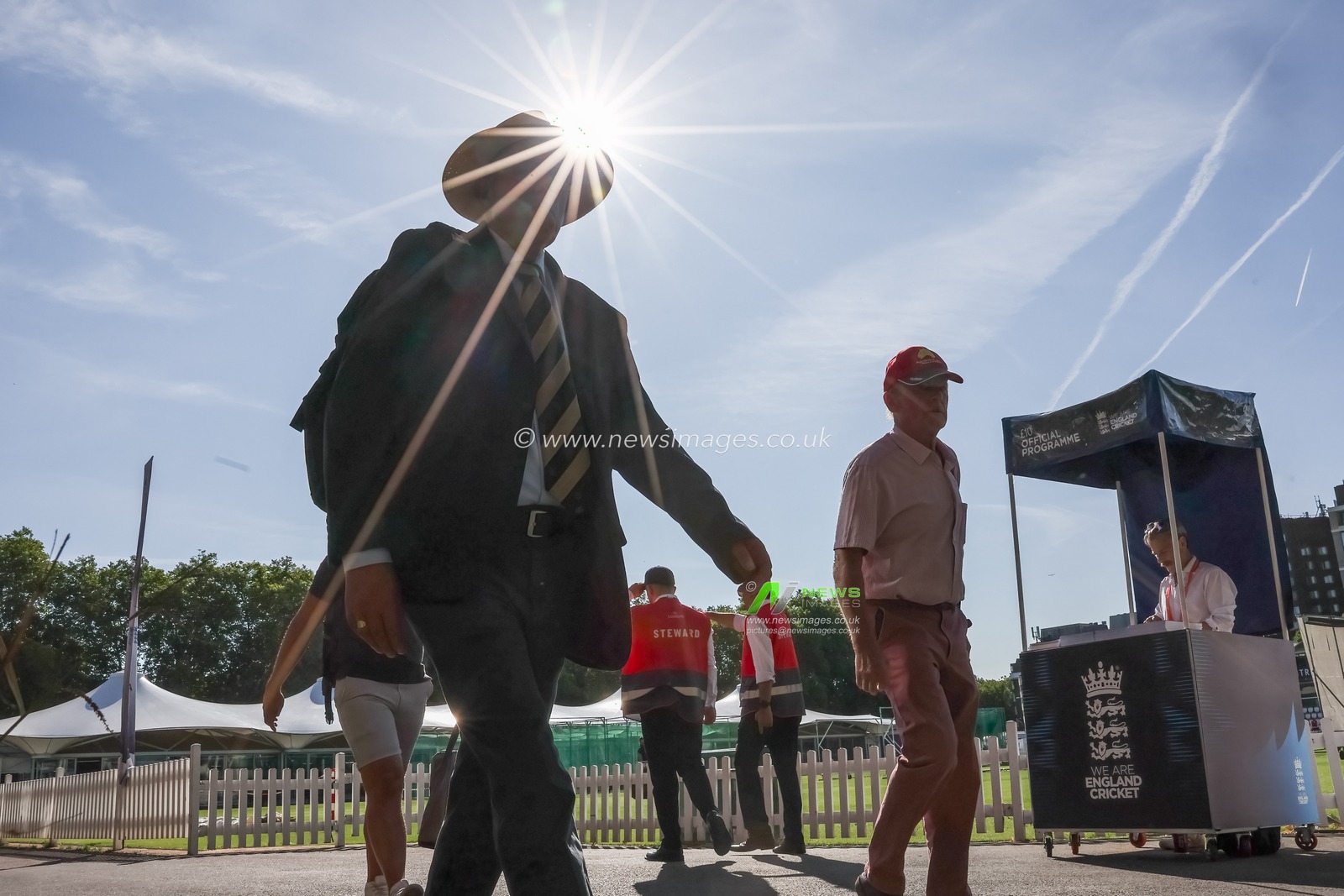 Spectators make their way to the stands during the 3rd Rothesay Test Match Day 1 England v India at Lords, London, United Kingdom, 10th July 2025

(Photo by Mark Cosgrove/News Images)