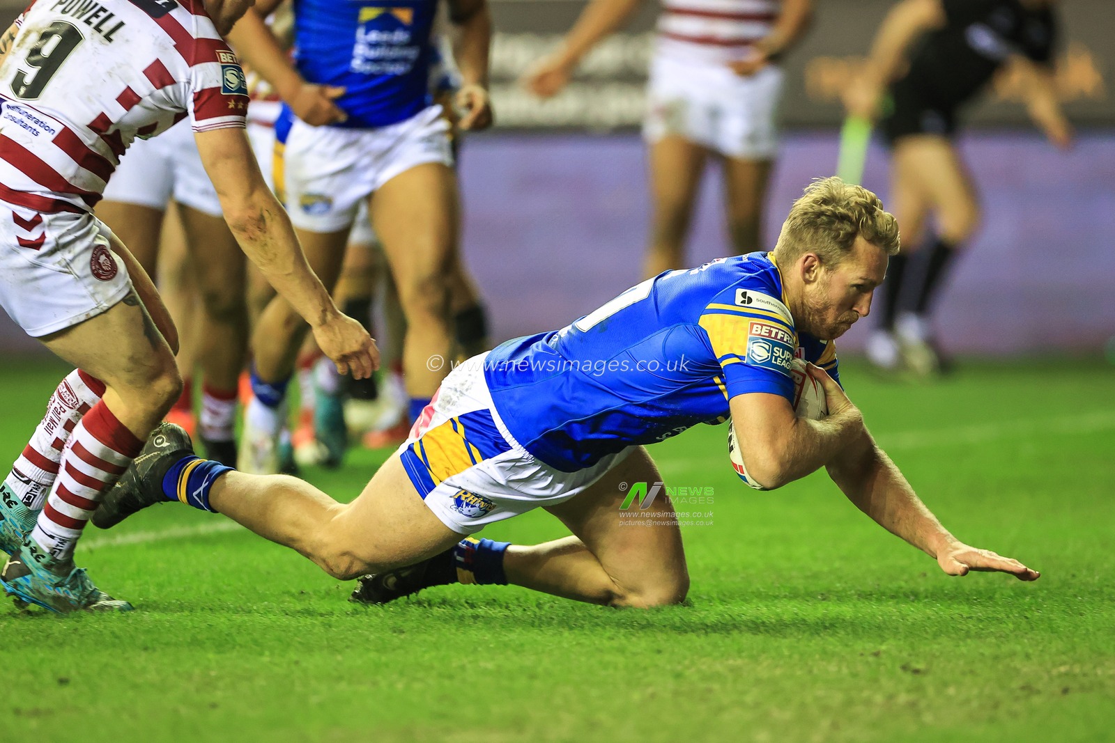 Matt Prior #10 of Leeds Rhinos goes over for a try