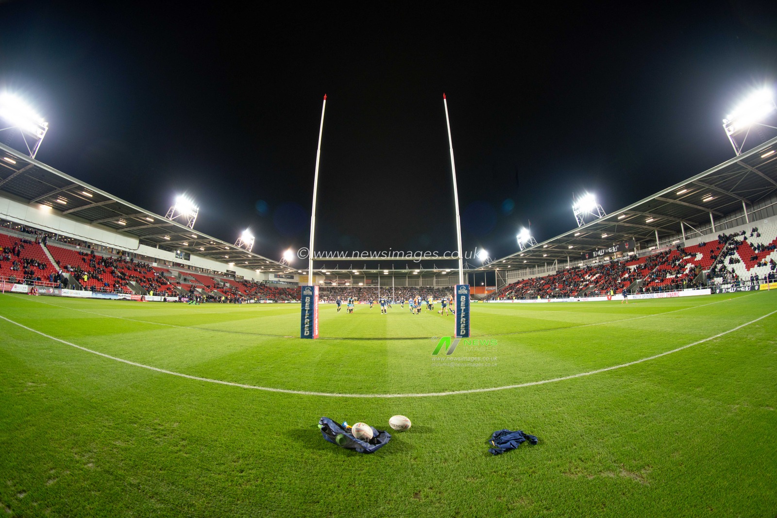A general view of Totally Wicked Stadium, home of St. Helens



22nd February 2019 , Totally Wicked Stadium, St Helens, England;  Betfred Super League, Round 3, St Helens vs Leeds Rhinos

Credit: Terry Donnelly/News Images