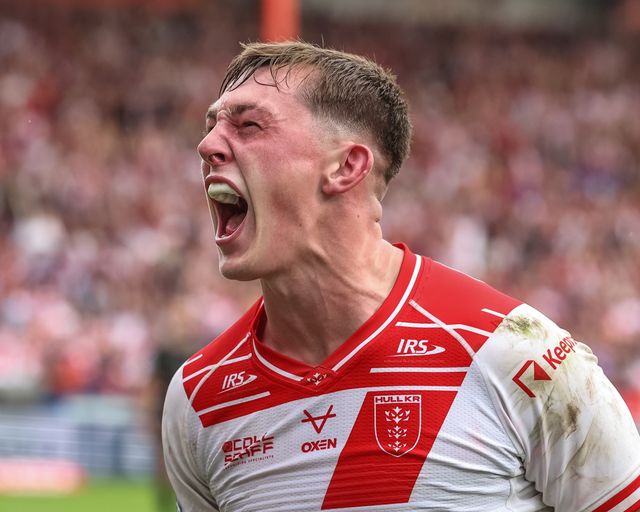 Jack Broadbent of Hull KR celebrates his try to make it 14-0 during the Betfred Super League Round 25 match Hull KR vs Hull FC at Sewell Group Craven Park, Kingston upon Hull, United Kingdom, 7th September 2025

(Photo by Mark Cosgrove/News Images)