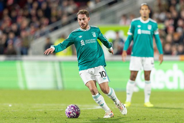 Alexis Mac Allister of Liverpool during the Premier League match Brentford vs Liverpool at The Gtech Community Stadium, London, United Kingdom, 25th October 2025

(Photo by Ian Stephen/News Images)
