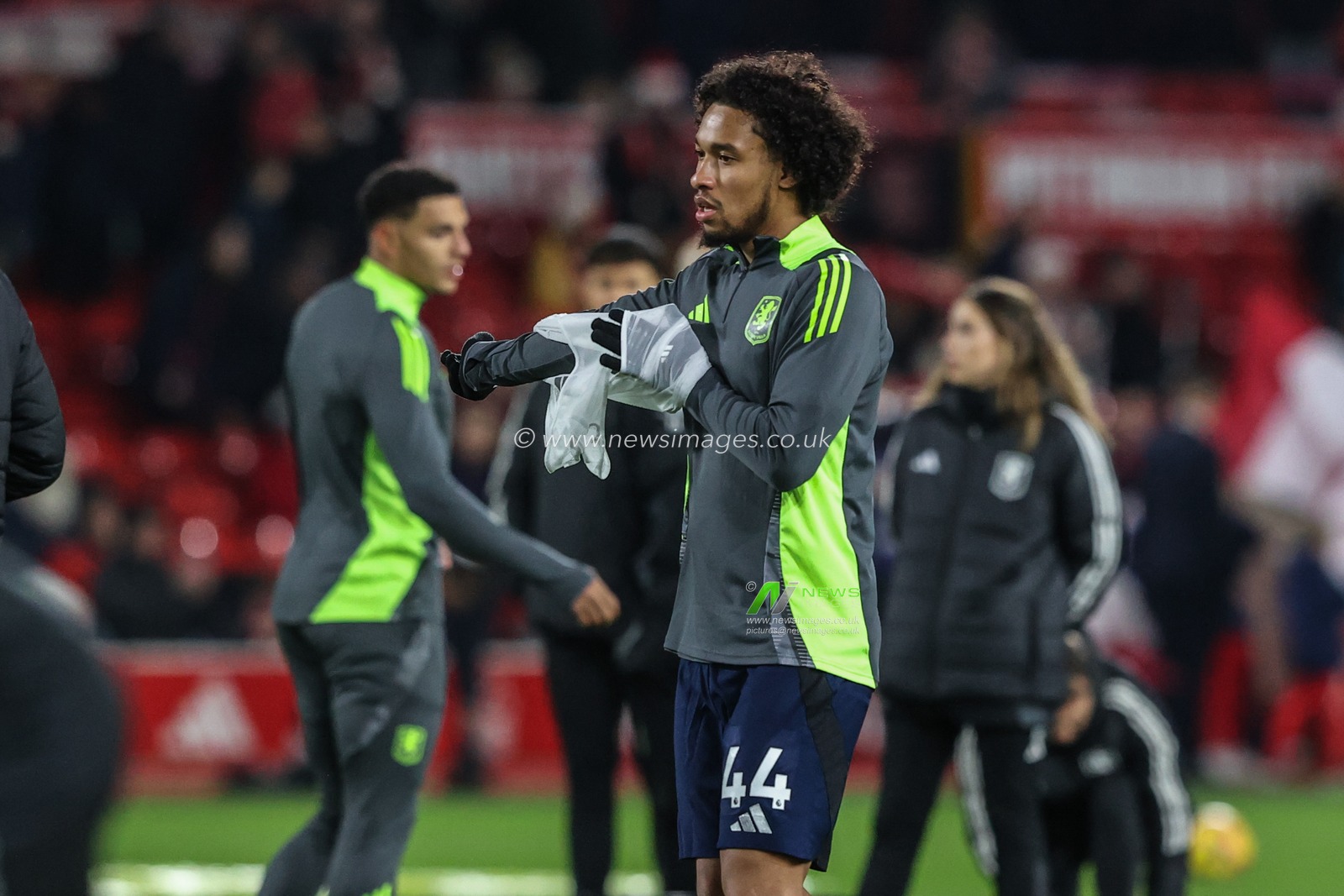 Boubacar Kamara of Aston Villa in the pregame warmup session during the Premier League match Nottingham Forest vs Aston Villa at City Ground, Nottingham, United Kingdom, 14th December 2024

(Photo by Alfie Cosgrove/News Images)