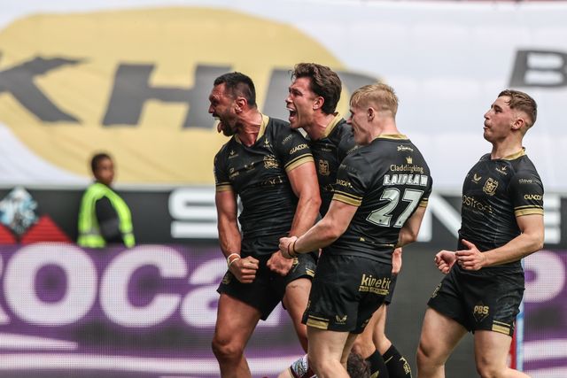 Jordan Rapana of Hull FC celebrates his try during the Betfred Super League Round 19 match Wigan Warriors vs Hull FC at The Brick Community Stadium, Wigan, United Kingdom, 19th July 2025

(Photo by Alfie Cosgrove/News Images)