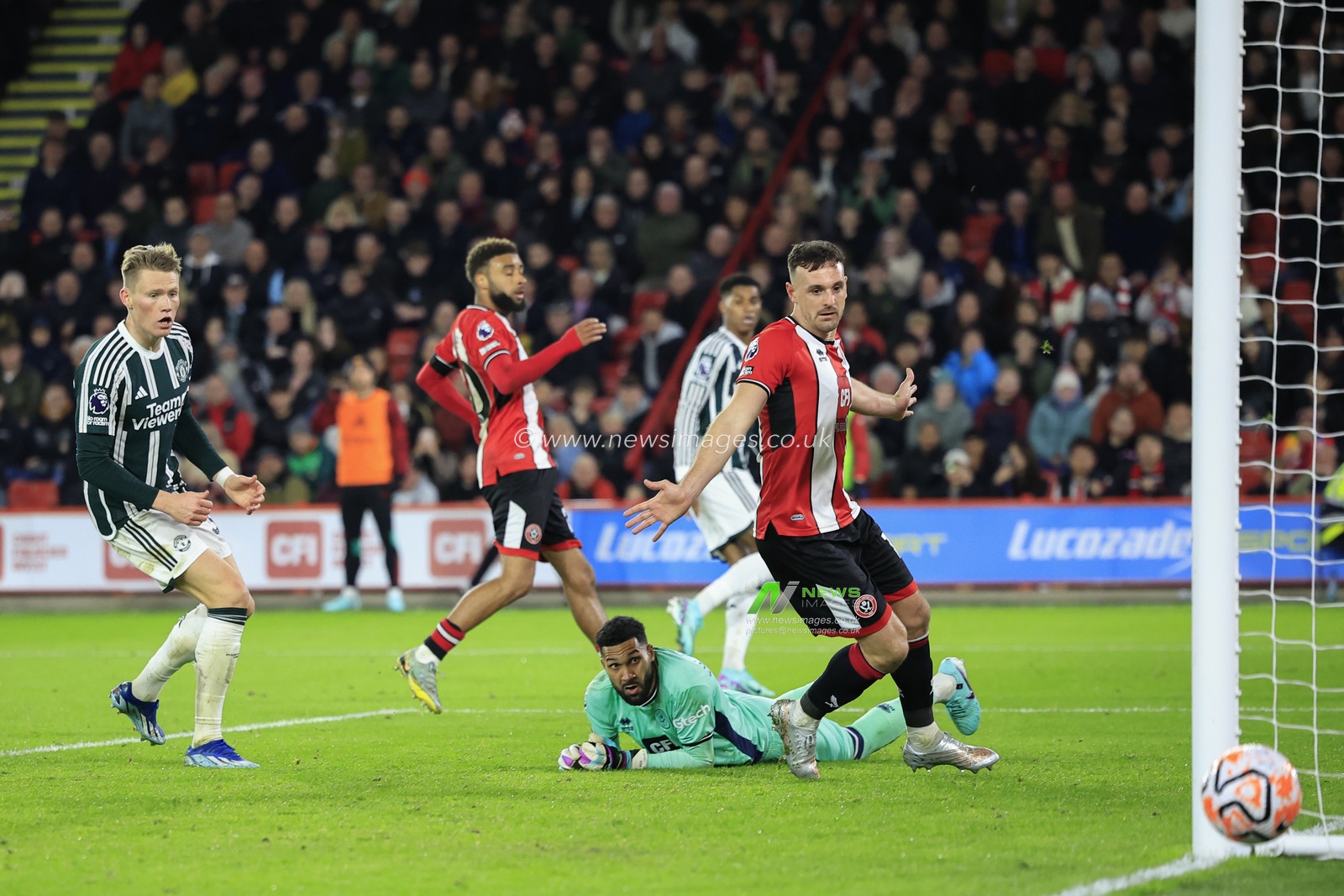 An effort by Marcus Rashford #10 of Manchester United goes wide of the post during the Premier League match Sheffield United vs Manchester United at Bramall Lane, Sheffield, United Kingdom, 21st October 2023

(Photo by Conor Molloy/News Images)