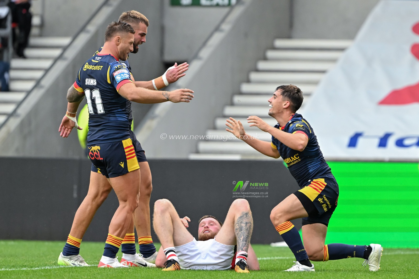 Arthur Mourgue of Catalan Dragons celebrates his try to make it 6-6 during the Betfred Super League Round 25 match Salford Red Devils vs Catalans Dragons at Salford Community Stadium, Eccles, United Kingdom, 7th September 2024

(Photo by Cody Froggatt/News Images)