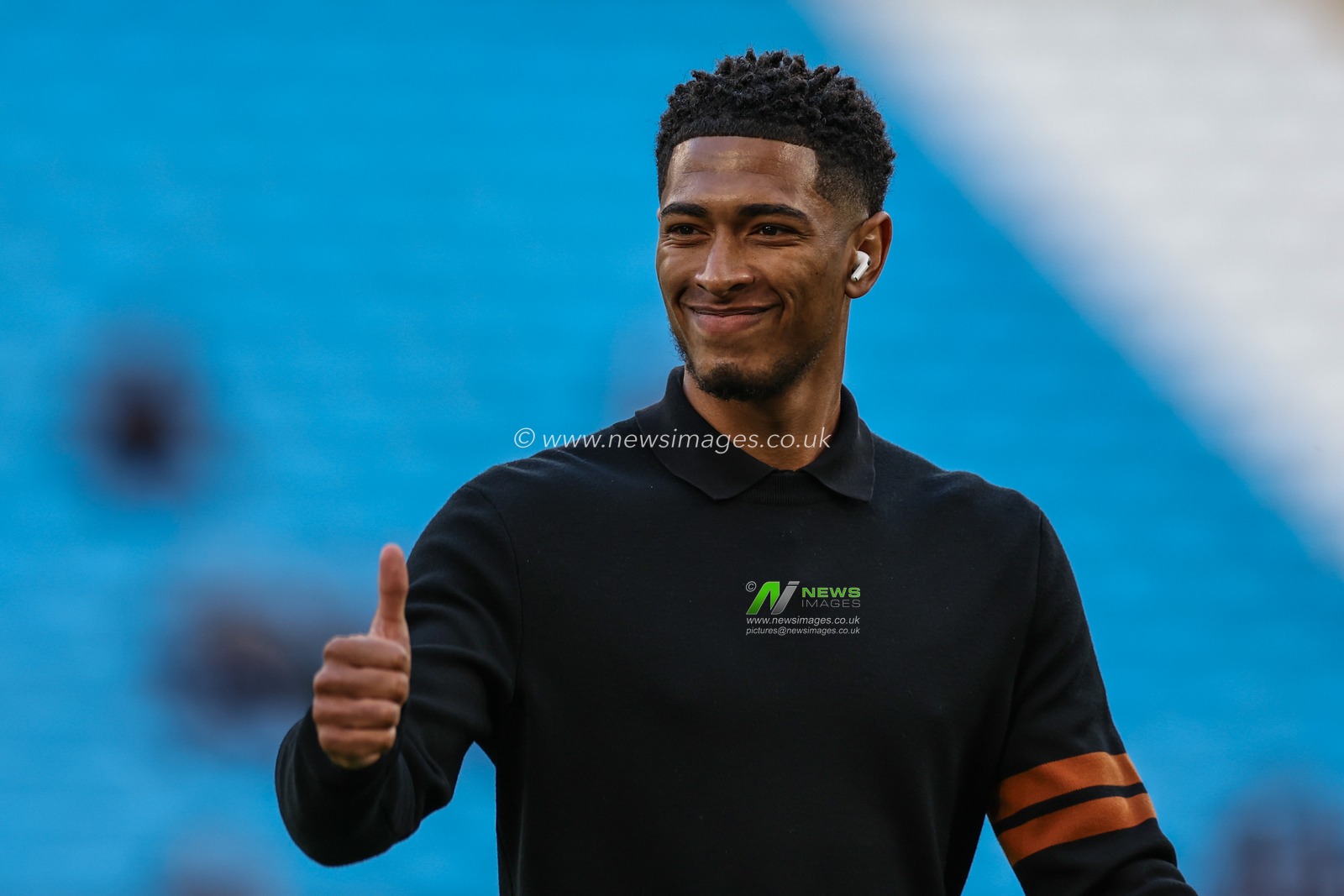 Jude Bellingham of Real Madrid during the UEFA Champions League Quarter Final Manchester City vs Real Madrid at Etihad Stadium, Manchester, United Kingdom, 17th April 2024

(Photo by Mark Cosgrove/News Images)