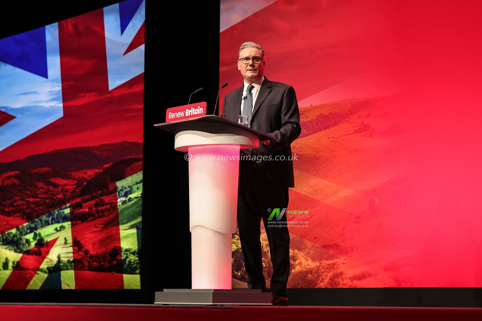 Sir Keir Starmer, Prime Minister of the United Kingdom of Great Britain and Northern Ireland addresses the conference during the Labour Party Annual Conference 2025 Day 3 at The ACC, Liverpool, United Kingdom, 30th September 2025

(Photo by Mark Cosgrove/News Images)