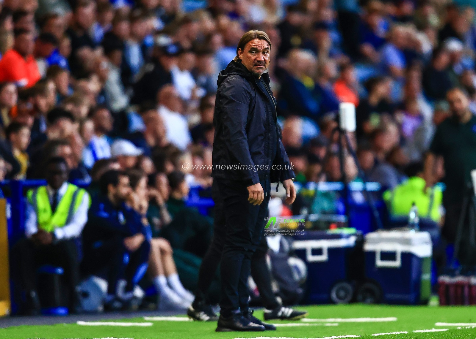 Daniel Farke Leeds United manager during the Carabao Cup match Sheffield Wednesday vs Leeds United at Hillsborough, Sheffield, United Kingdom, 26th August 2025

(Photo by Richard Bierton/News Images)