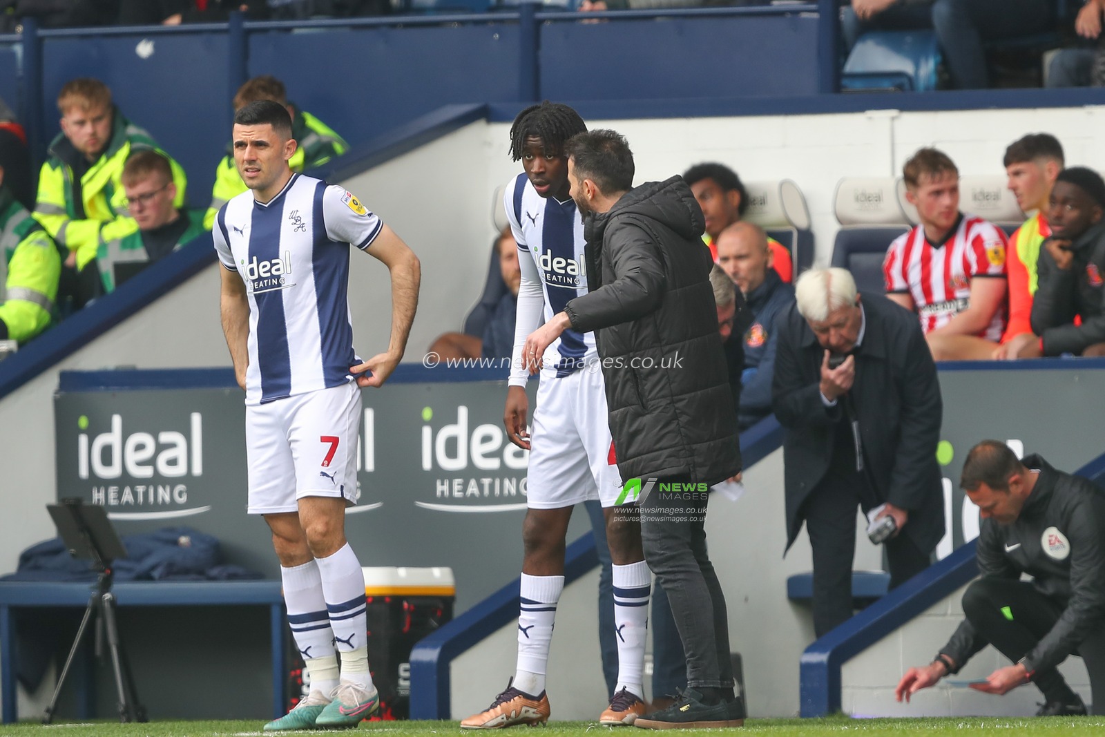 Carlos CorberÃ¡n manager of West Bromwich Albion gives Modou Faal #40 of West Bromwich Albion instructions during the Sky Bet Championship match West Bromwich Albion vs Sunderland at The Hawthorns, West Bromwich, United Kingdom, 23rd April 2023

(Photo by Gareth Evans/News Images)