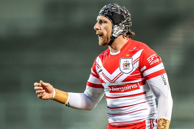 Jackson Hastings of St Helens gives team mates instructions during the Betfred Super League round 4 match St Helens vs Bradford Bulls at The BrewDog Stadium, St Helens, United Kingdom on 07 March 2026

(Photo by Alfie Cosgrove/News Images)