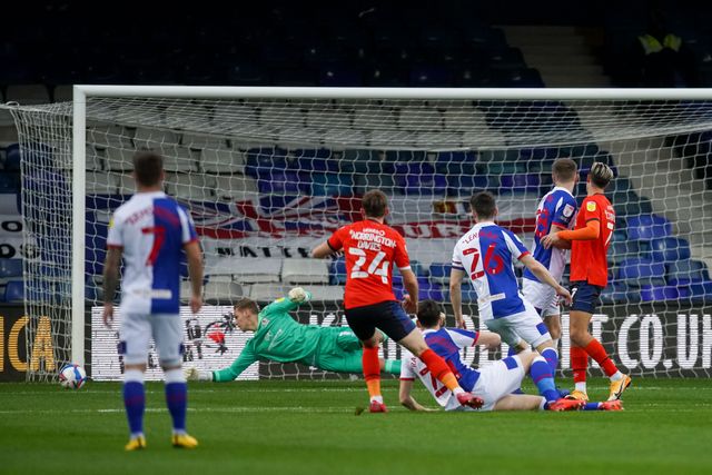 Sky Bet Championship Luton Town v Blackburn Rovers