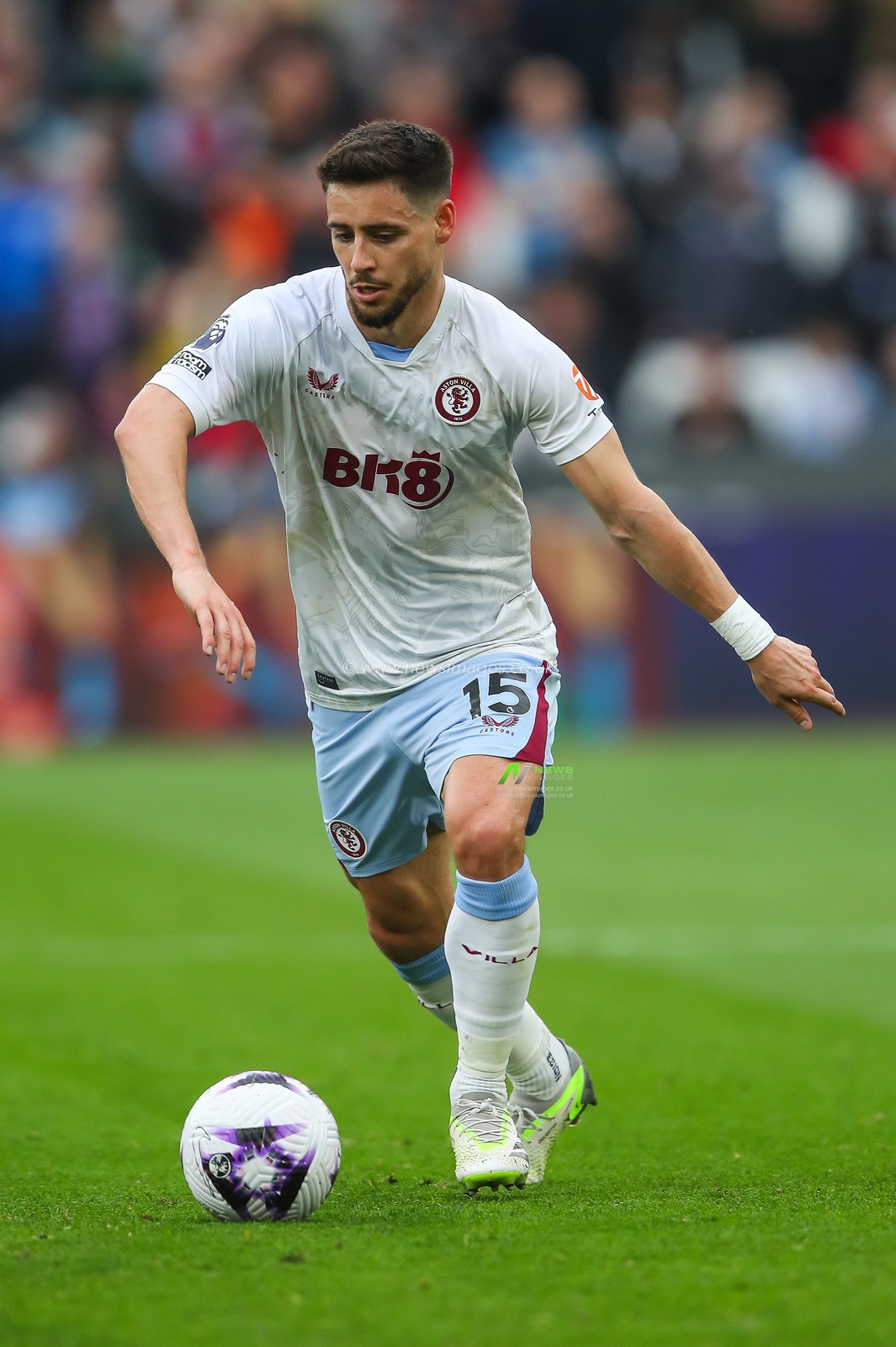 Ãlex Moreno of Aston Villa in action during the Premier League match West Ham United vs Aston Villa at London Stadium, London, United Kingdom, 17th March 2024

(Photo by Gareth Evans/News Images)