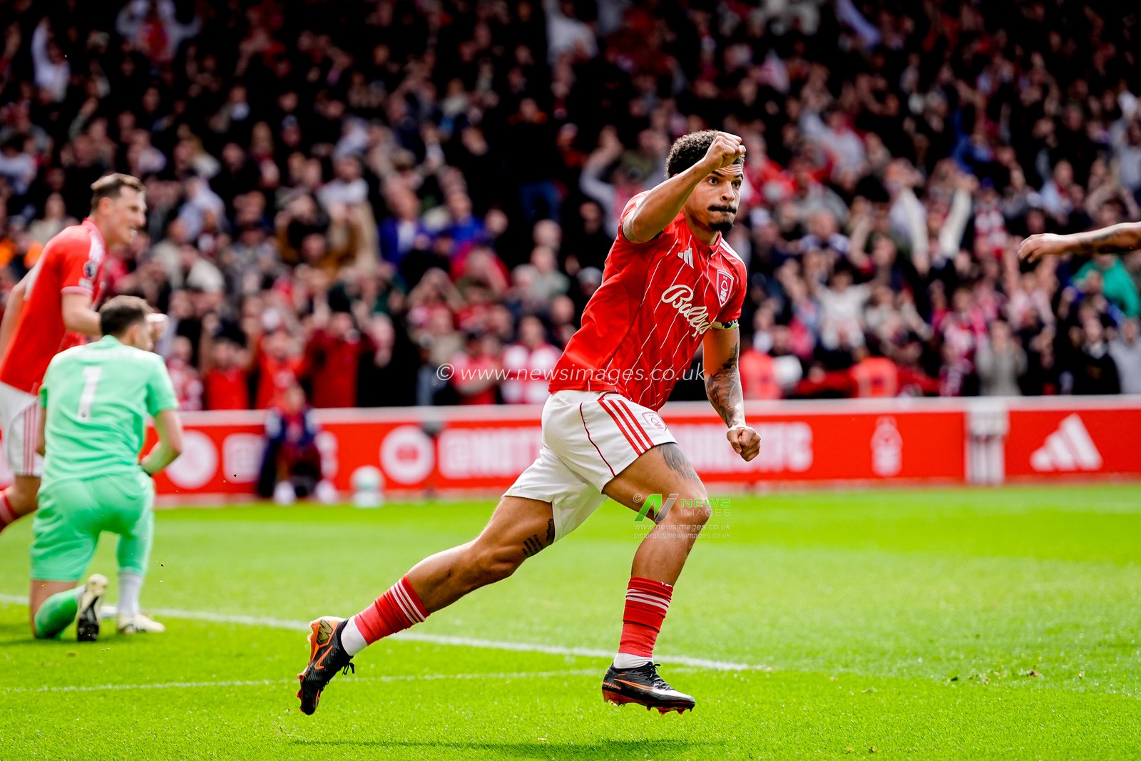 Morgan Gibbs-White of Nottingham Forest celebrates his goal to make it  1-1 during the Premier League match Nottingham Forest vs Burnley at City Ground, Nottingham, United Kingdom on 19 April 2026

(Photo by Maynard Manyowa/News Images)