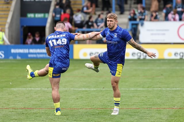 Sam Powell of Warrington Wolves and Danny Walker of Warrington Wolves in the pre-game warm up during the Betfred Super League Round 25 match Warrington Wolves vs Leigh Leopards at Halliwell Jones Stadium, Warrington, United Kingdom, 6th September 2025

(Photo by Mark Cosgrove/News Images)