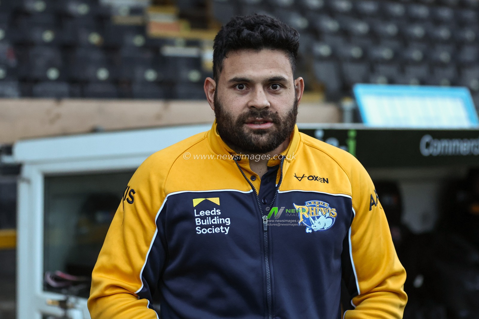 Rhyse Martin of Leeds Rhinos arrives during the Betfred Super League Round 6 match Castleford Tigers vs Leeds Rhinos at The Mend-A-Hose Jungle, Castleford, United Kingdom, 28th March 2024

(Photo by Mark Cosgrove/News Images)