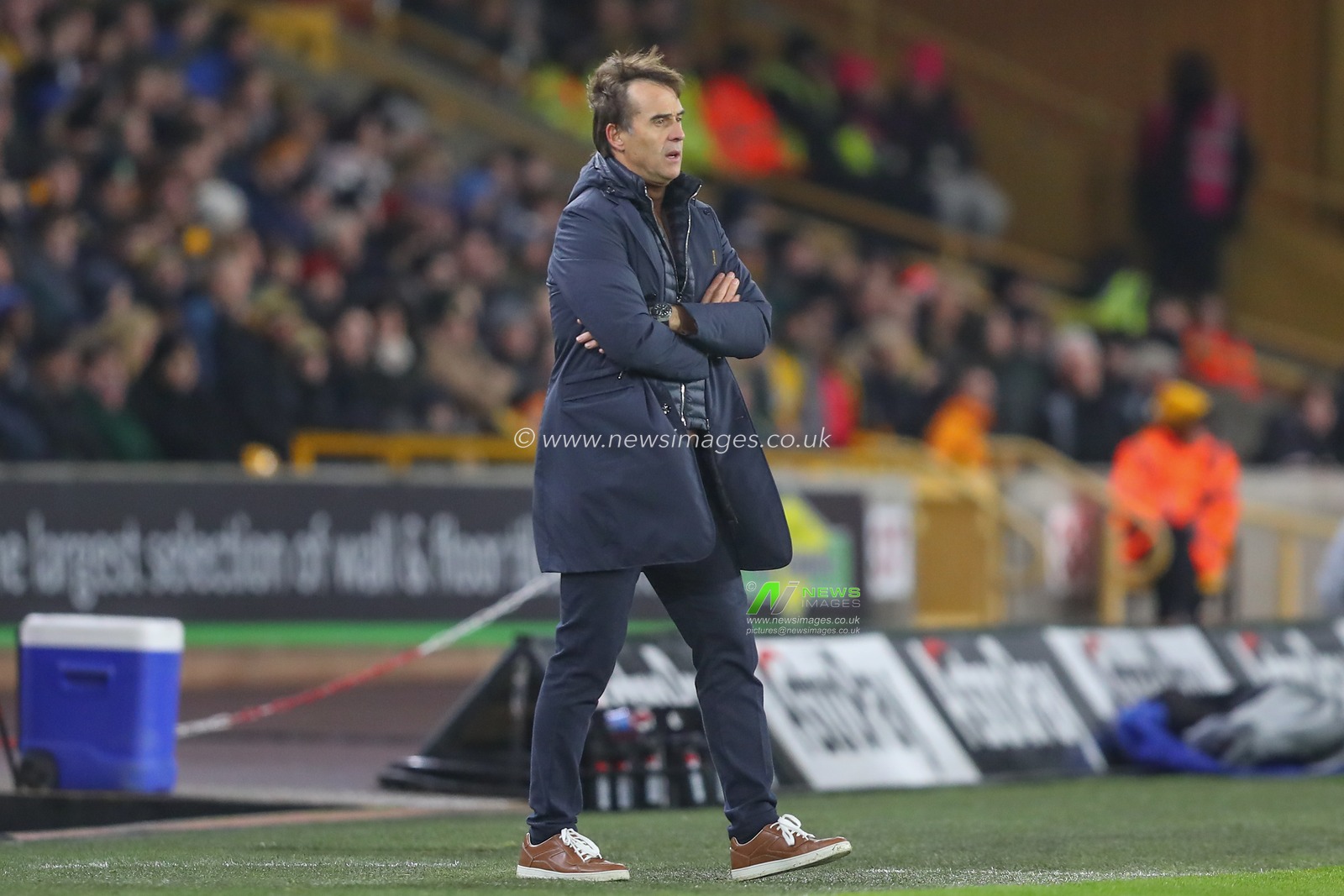 Julen Lopetegui manager of Wolverhampton Wanderers watches on during the Carabao Cup Fourth Round match Wolverhampton Wanderers vs Gillingham at Molineux, Wolverhampton, United Kingdom, 20th December 2022

(Photo by Gareth Evans/News Images)