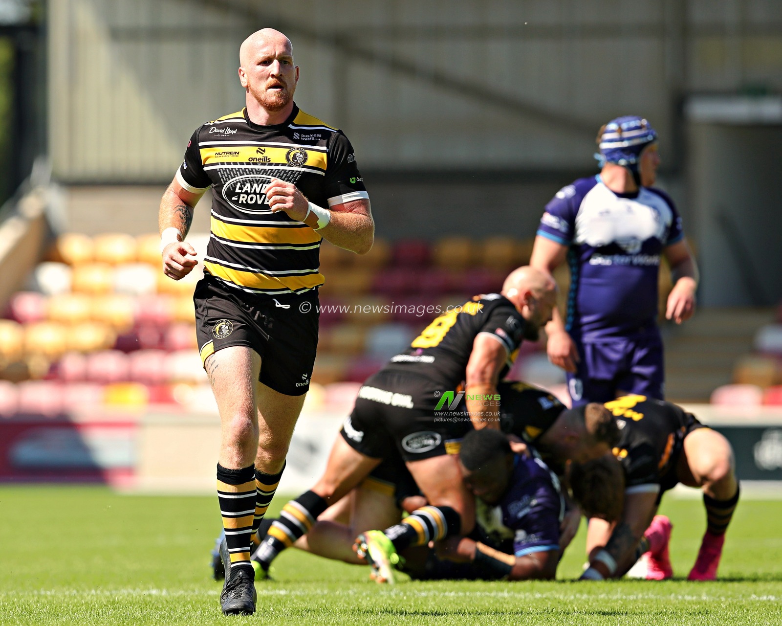 Jordan Thompson of York Knights RLFC during the Betfred Championship match York City Knights vs Featherstone Rovers at LNER Community Stadium, York, United Kingdom, 29th June 2025

(Photo by Sam Eaden/News Images)